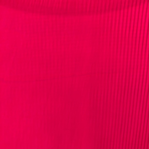 Northern Reflections Thermal Waffle Raspberry Med - Picture 3 of 5